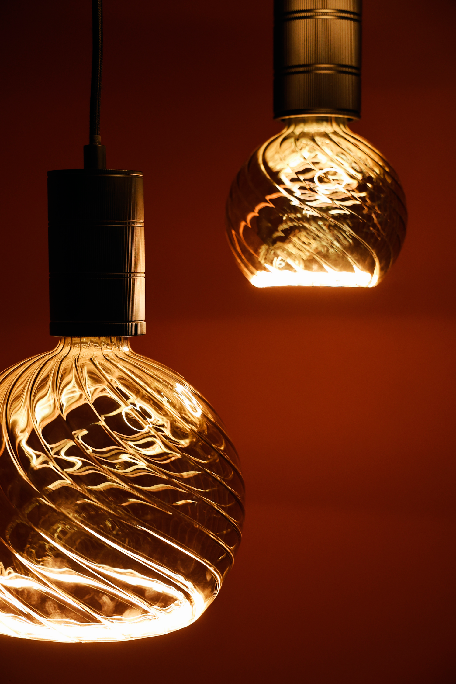 Calex Calex UK - Aura Tavira - G200 - Grey - Straight Filament - E27 - 6W