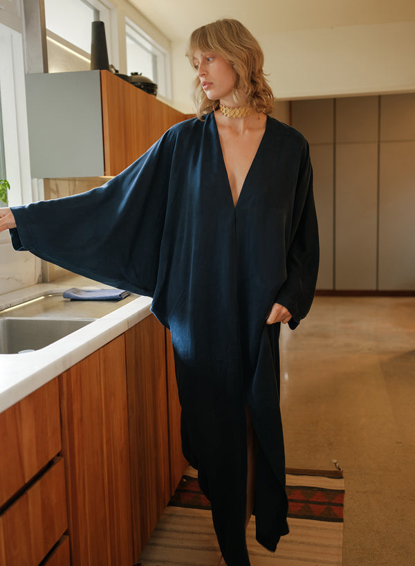 Cali Dreaming Royal V Dress