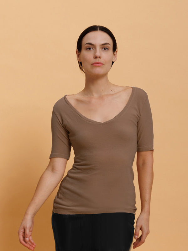 Cali Dreaming V Neck Tee