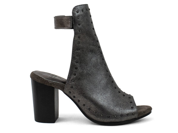 Calleen Cordero Blair A80 Heel Light Neo Silver W/ Black Art