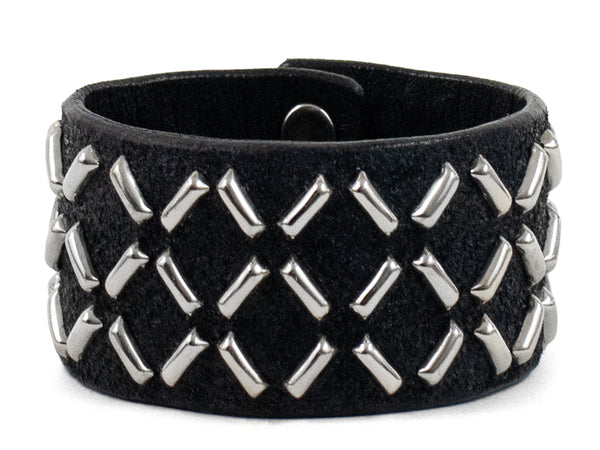 Calleen Cordero Capri 1.25" Bracelet White Pearl Cracked W/ Brass Art