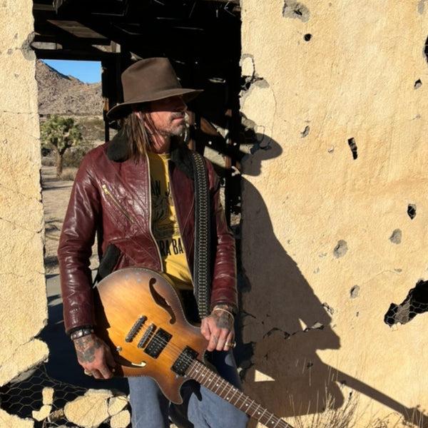 Calleen Cordero Concha S Guitar Strap Black Belmont W/ Brass Art