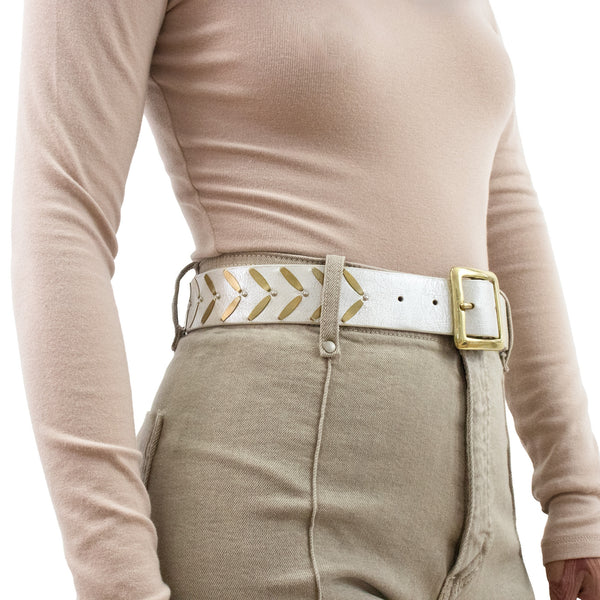 Calleen Cordero Ennio 1.5" Belt White Pearl Cracked W/ Brass Art