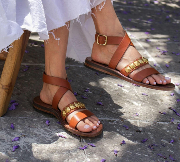 Calleen Cordero Ozzy Sandal Cinnamon Lotto W/ Brass Art