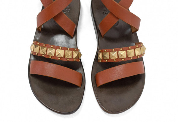 Calleen Cordero Ozzy Sandal Cinnamon Lotto W/ Brass Art