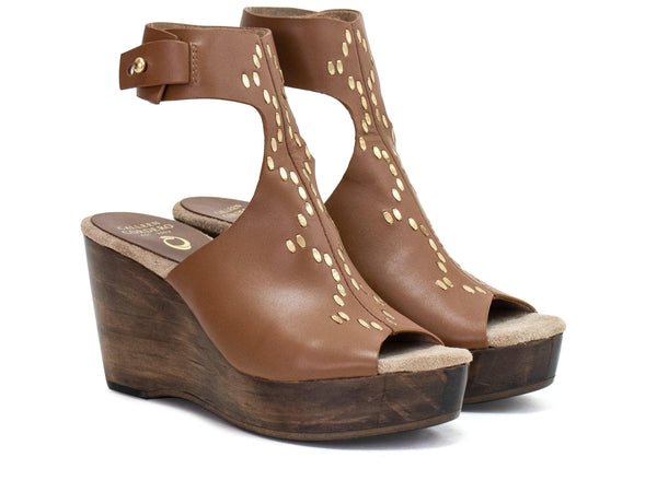 Calleen Cordero Pia A50 Wedge Black Lizard W/ Nickel Art