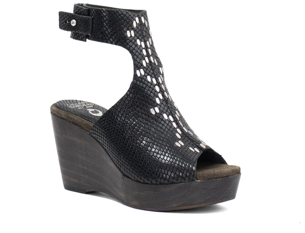 calleen cordero Pia A50 Wedge Black Lizard w/ Nickel Art