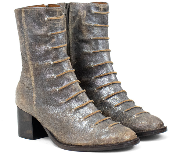 Calleen Cordero Roan Boot Steel Pearl Cracked W/ Nickel Art