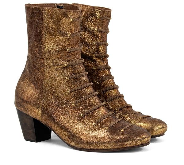 Calleen Cordero Sloan Boot Otago Tobaco W/ Brass Art