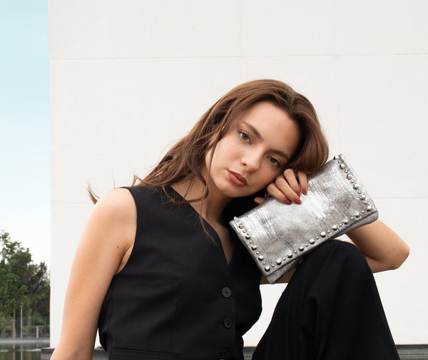 Calleen Cordero Sula Nico Clutch Graphite Hudson W/ Black Art