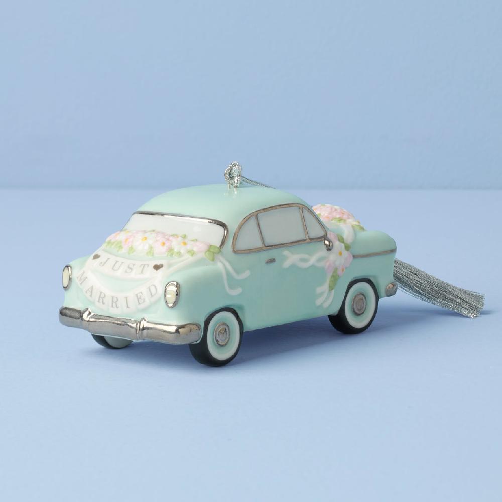 Cambridge Silversmiths 2025 Just Married Vintage Car Ornament