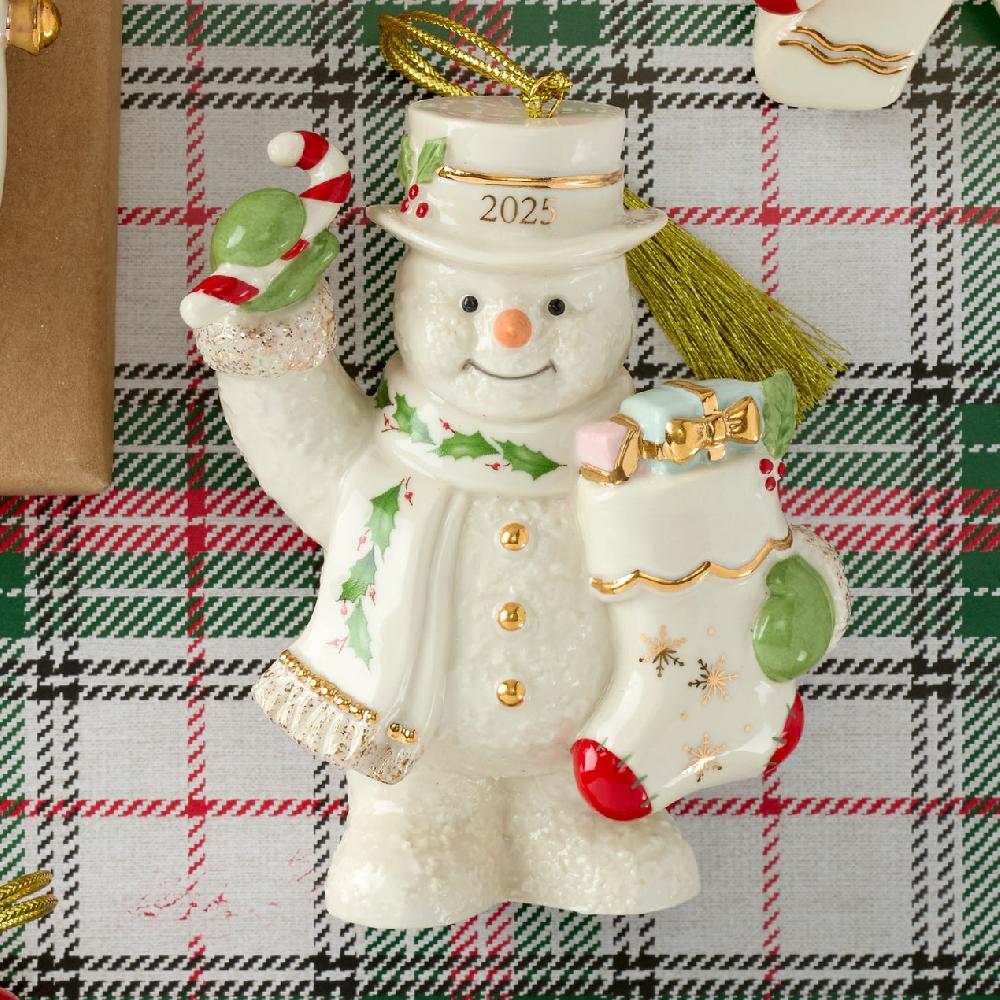 Cambridge Silversmiths 2025 Snowman With Stocking Ornament