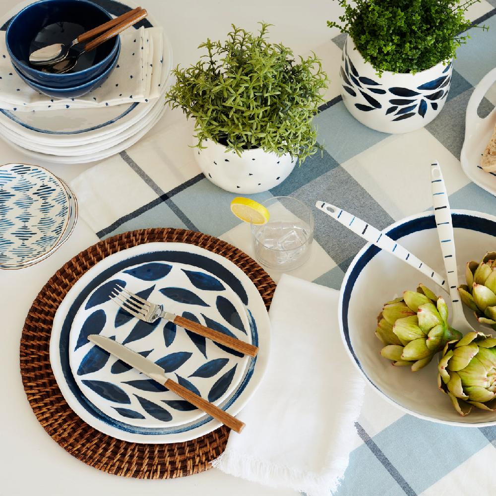 Cambridge Silversmiths Blue Bay Melamine 20-Piece Dinnerware Set