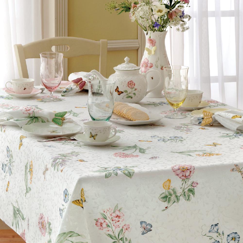 cambridge silversmiths Butterfly Meadow 60x102 Tablecloth