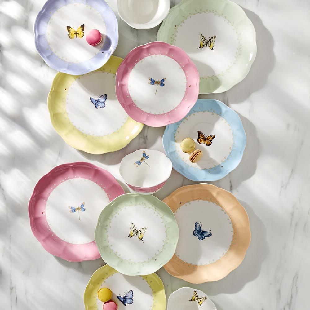 Cambridge Silversmiths Butterfly Meadow Colors 18-Piece Dinnerware Set