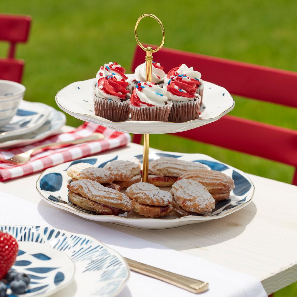 Cambridge Silversmiths Blue Bay 2-Tiered Server