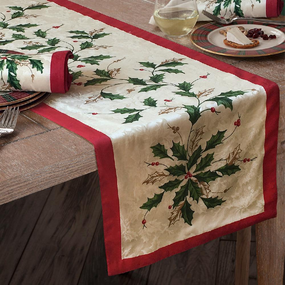 cambridge silversmiths Holiday 14x90 Table Runner
