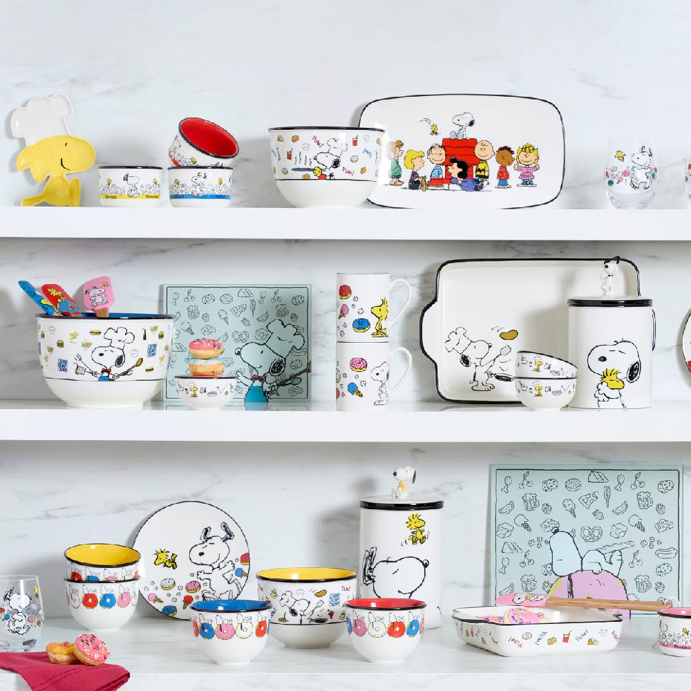 Cambridge Silversmiths Chef Snoopy 12-Piece Dessert Set