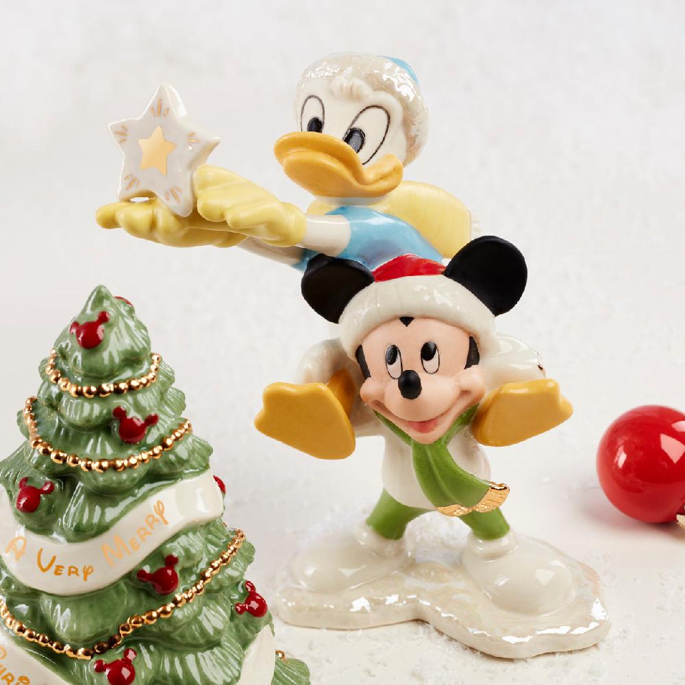 Cambridge Silversmiths Disney Winter Fun 5-Piece Figurine Set
