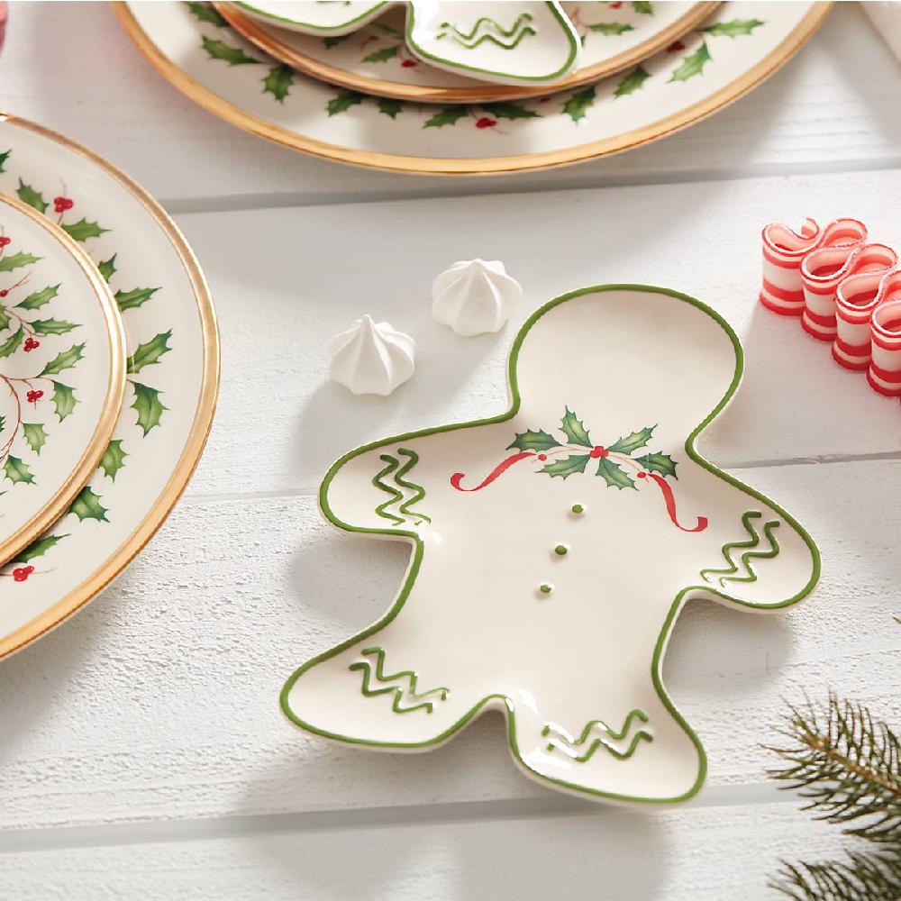 Cambridge Silversmiths Holiday Gingerbread Man Accent Plate