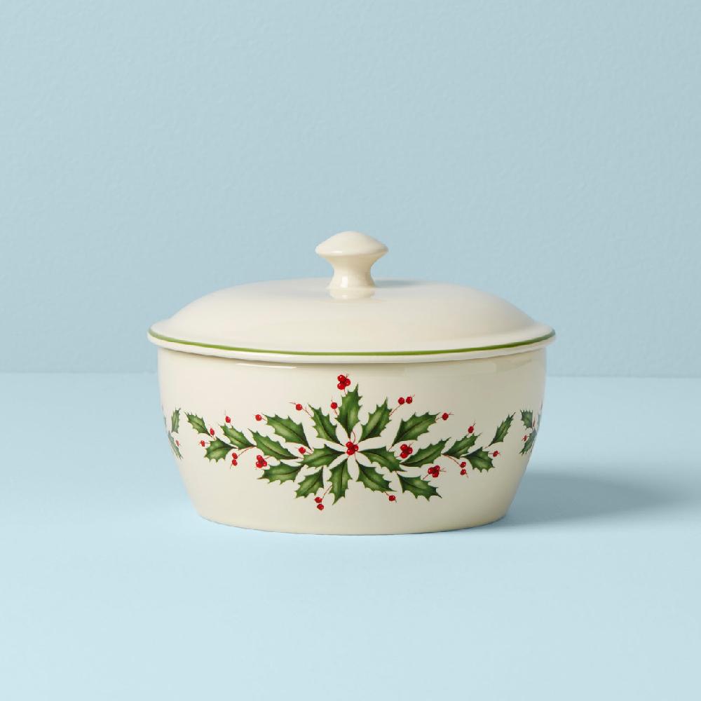 cambridge silversmiths Hosting The Holidays Covered Casserole