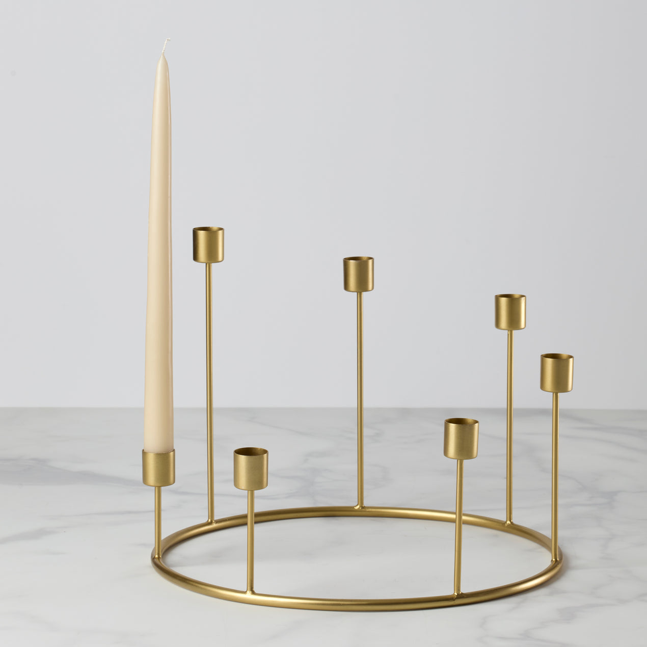 Cambridge Silversmiths Kent Large Gold Candlestick Wreath