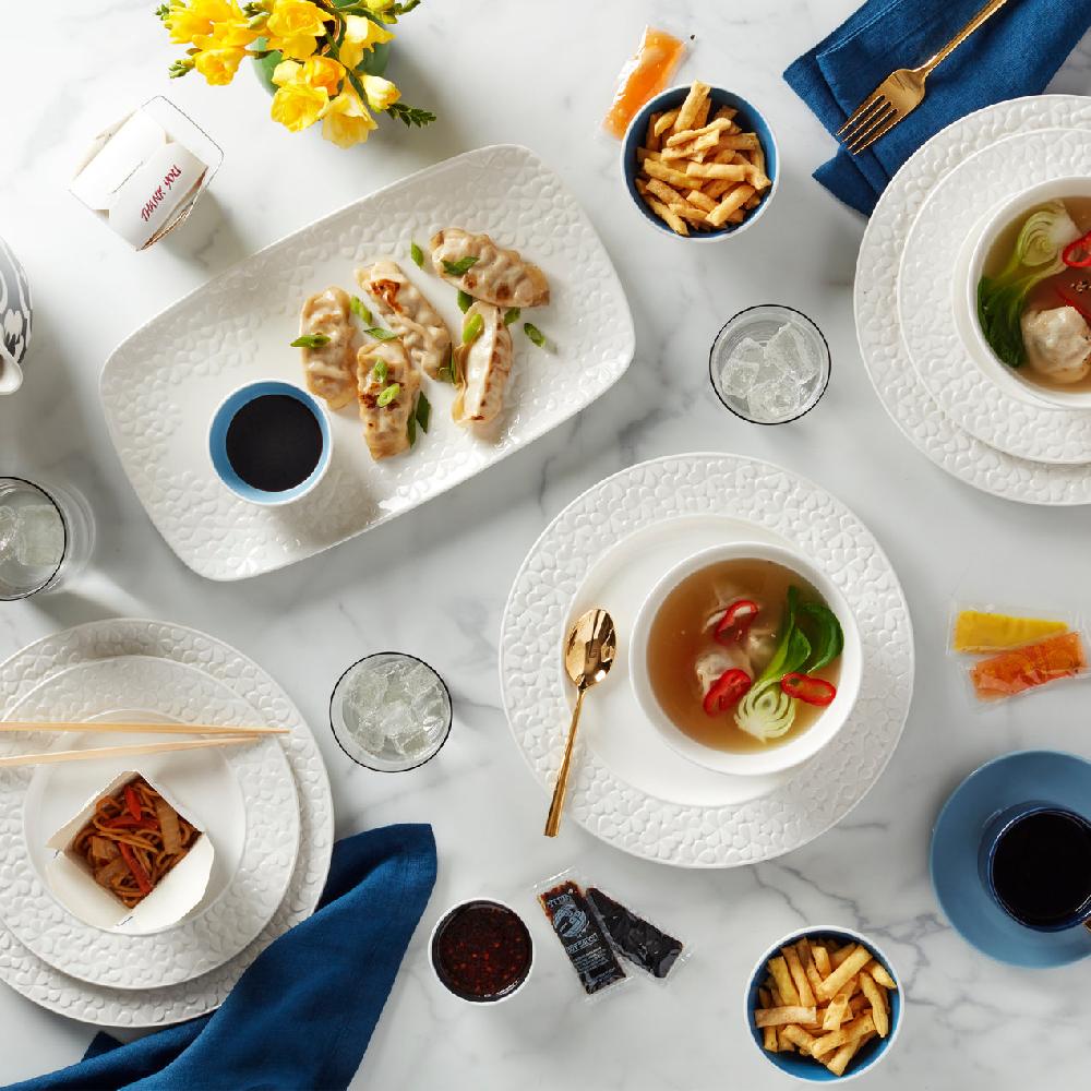 Cambridge Silversmiths Malmo Gold 5-Piece Flatware Set