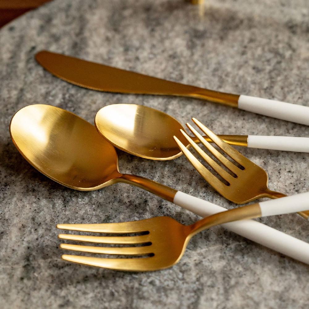 Cambridge Silversmiths Mazzy Gold With White-Handle 20-Piece Flatware Set