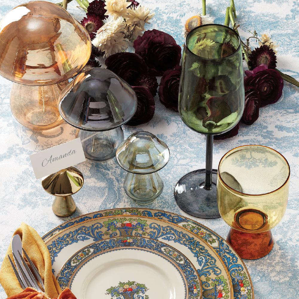 Cambridge Silversmiths Medium Onyx Luster Glass Mushroom