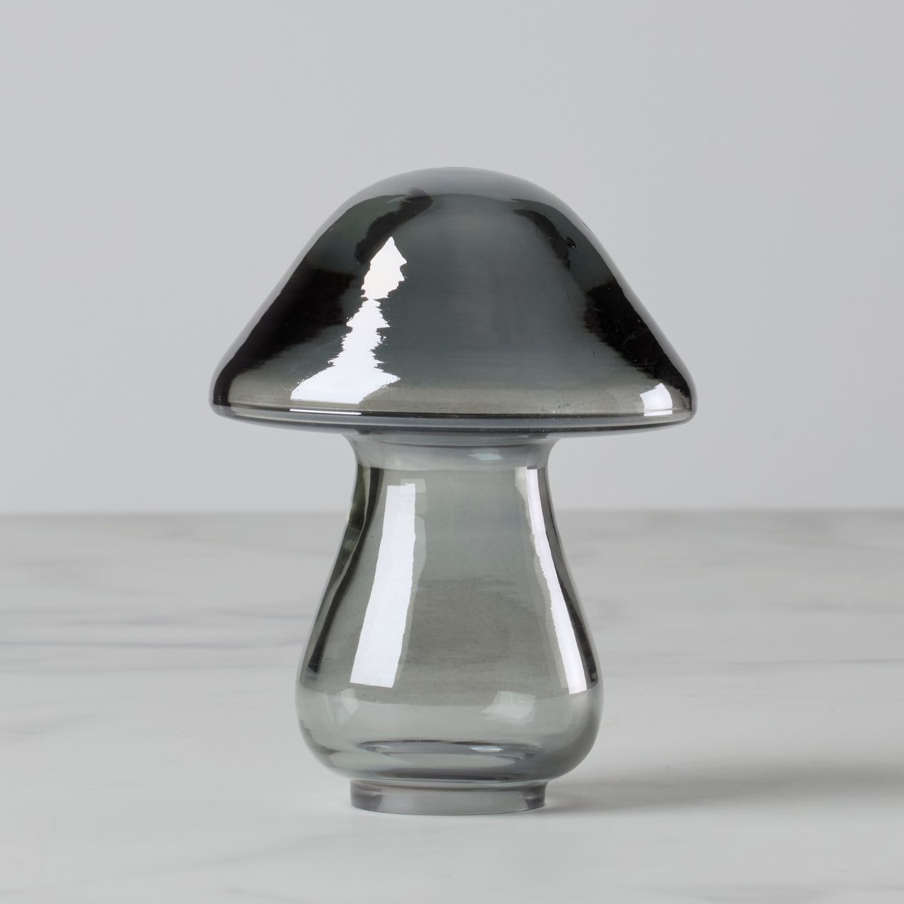 cambridge silversmiths Medium Onyx Luster Glass Mushroom
