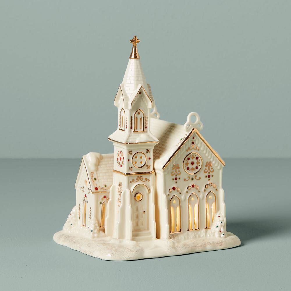 cambridge silversmiths Mistletoe Park Light-Up Village Church Figurine