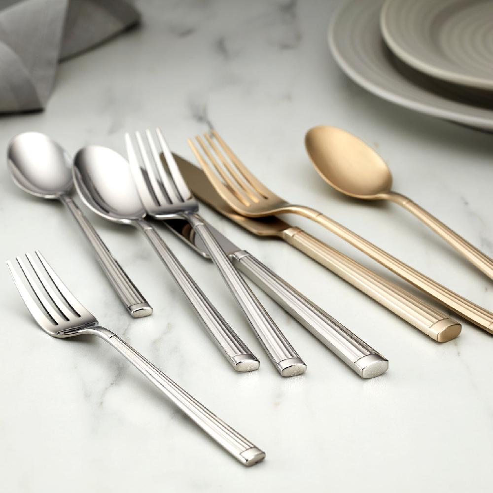 Cambridge Silversmiths Robyn Satin Champagne Mist 20-Piece Flatware Set