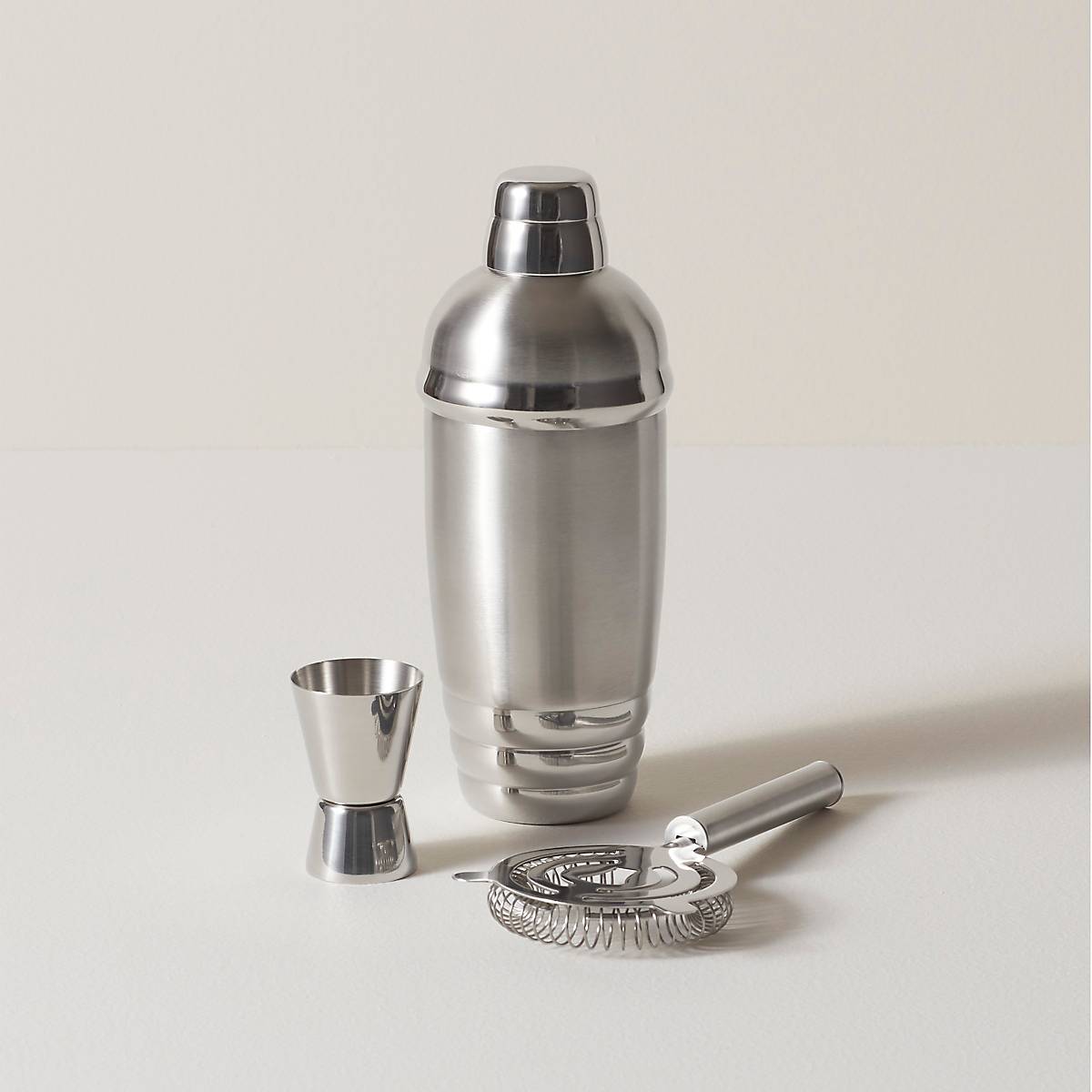cambridge silversmiths Tuscany Metal Shaker & Strainer Set