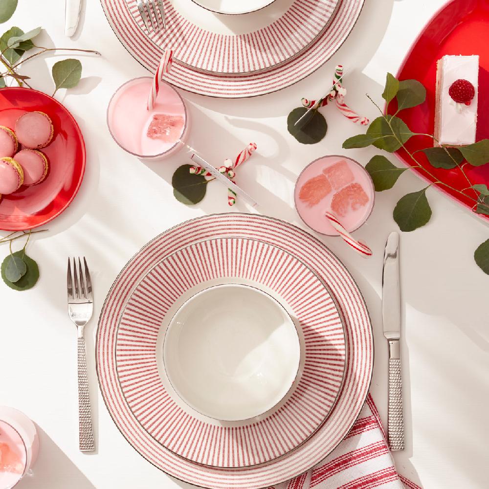 Cambridge Silversmiths Wickford 5-Piece Flatware Set