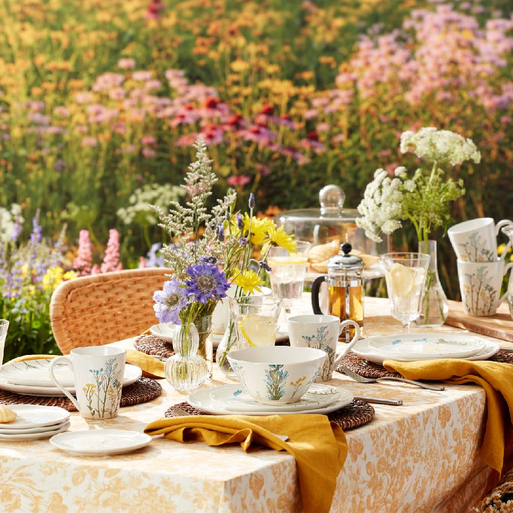 Cambridge Silversmiths Wildflowers 12-Piece Dinnerware Set