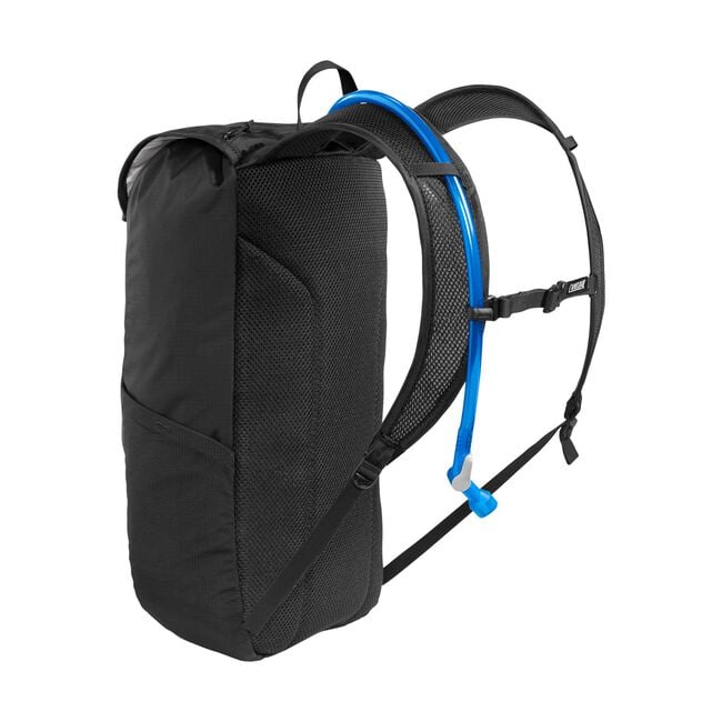Camelbak Arete™ 18 Hydration Pack 50 Oz Black/Reflective