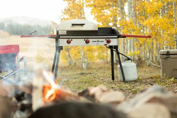 Camp Chef Artisan Pizza Oven 16