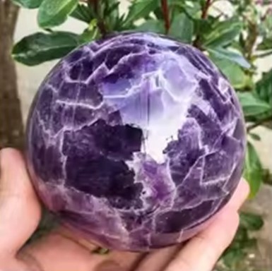 candy candle Amethyst Crystal Sphere (4-7cm)