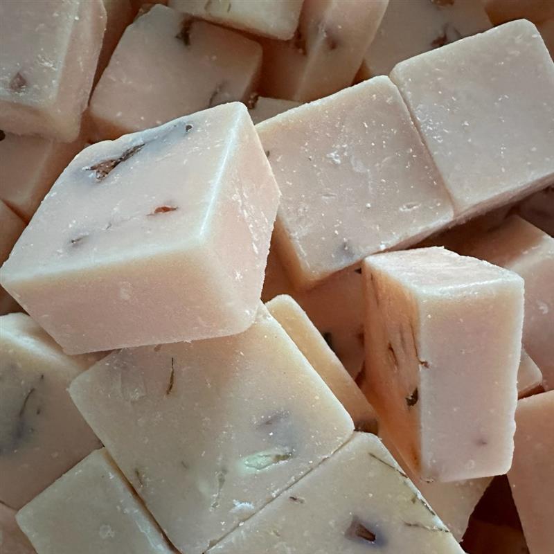 candy candle Sandalwood Amber Bliss Soy Wax Melts