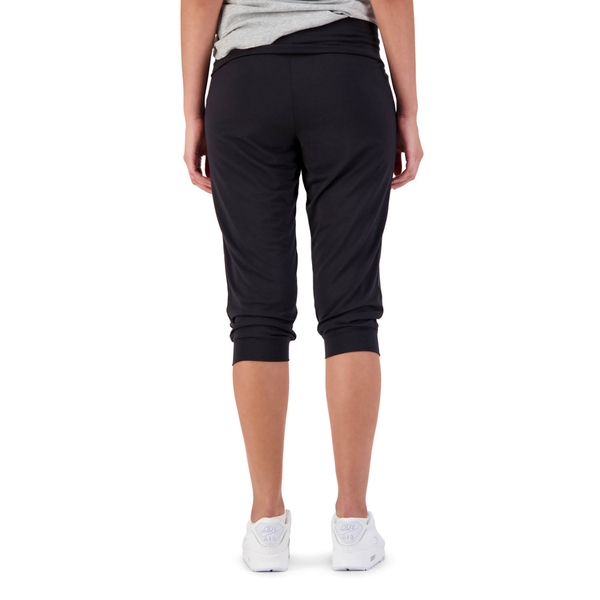 Canterbury Of New Zealand WOMEN'S 19" CUFFED CAPRI IN JET BLACK