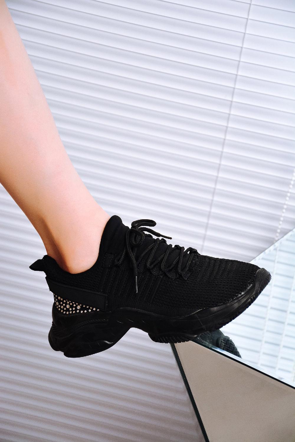 cape robbin Bleeker Low Cut Rhinestone Round Toe Sneakers - Black