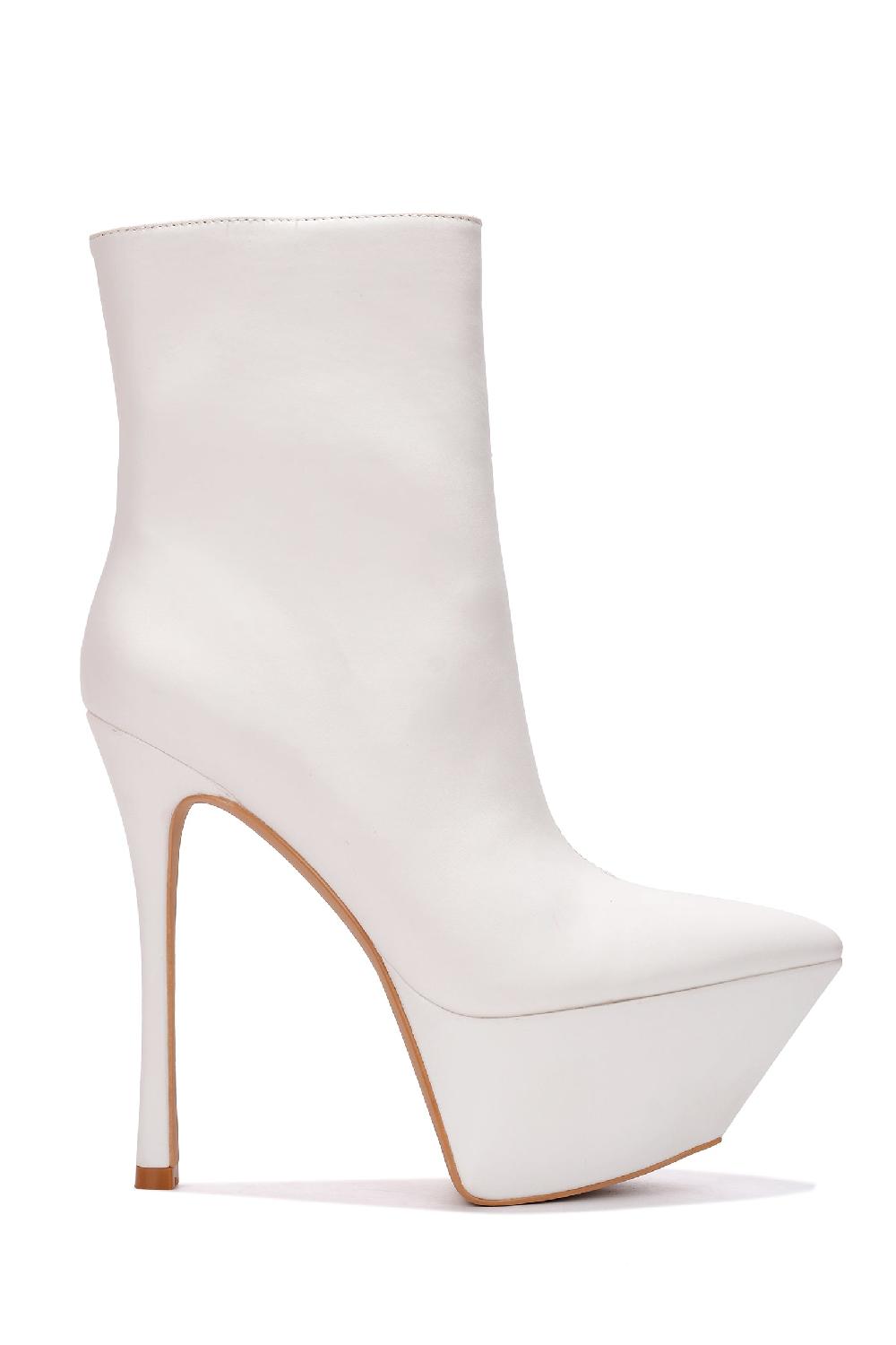 Cape Robbin Busaba Pointy Toe Platform Skinny Heels - White