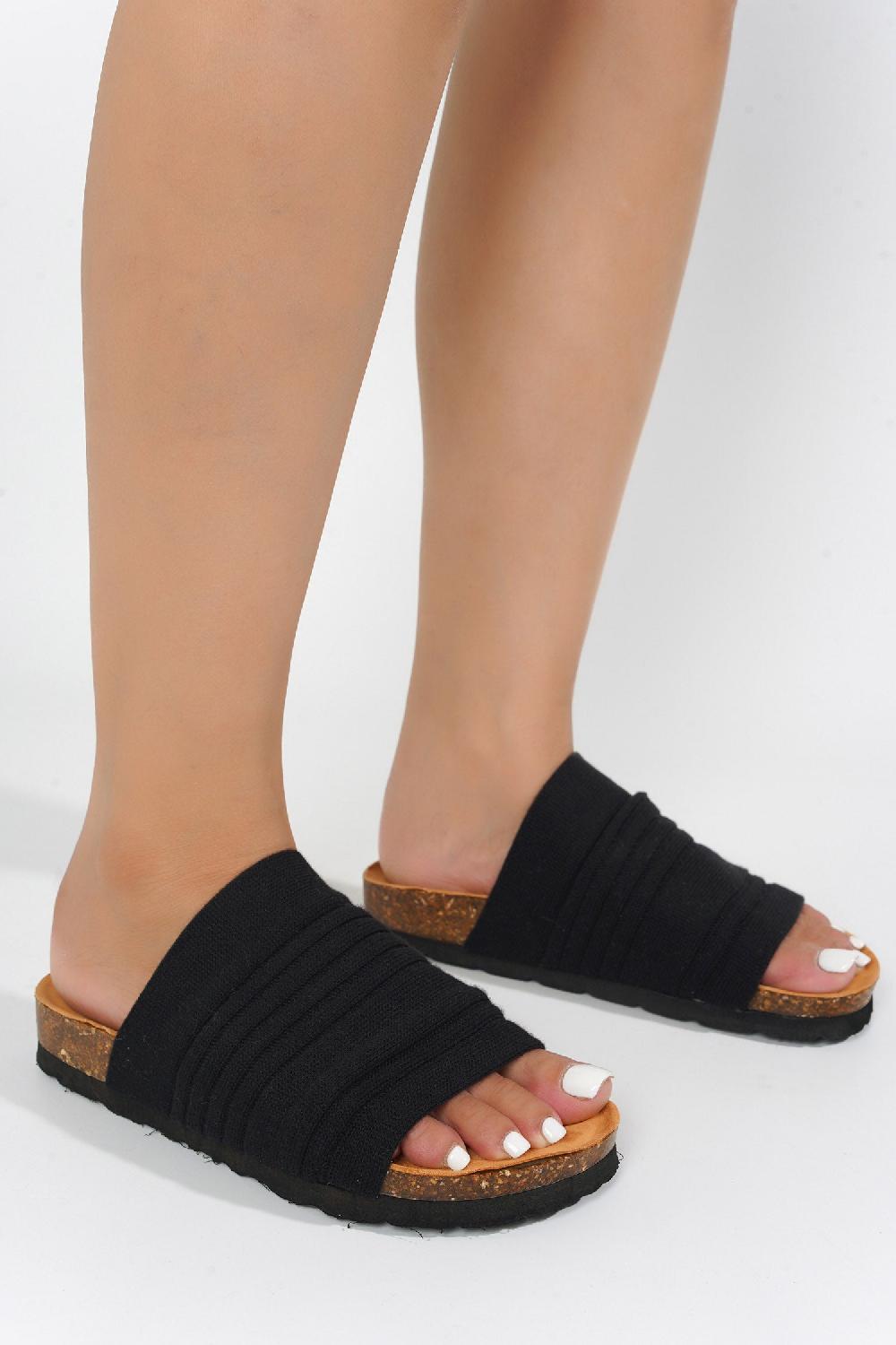 Cape Robbin Calida Knit Contoured Footbed Flat Sandals - Black