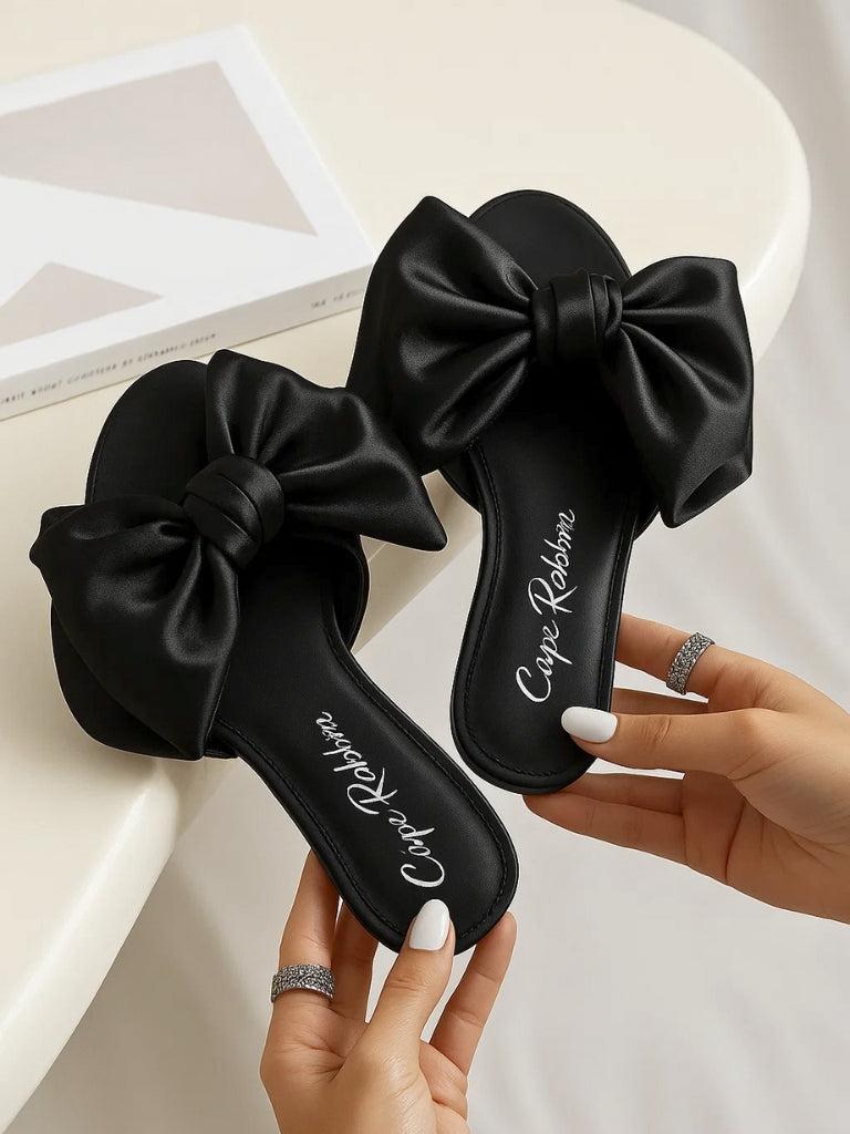 cape robbin Chrysler Chic Bow Flat Sandals - Black