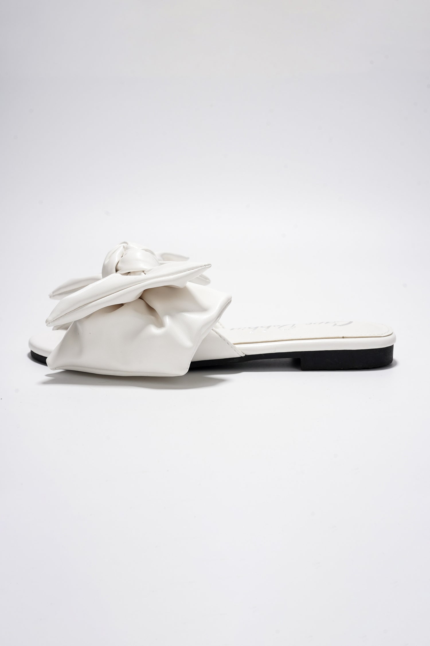 Cape Robbin Chrysler Chic Bow Flat Sandals - White