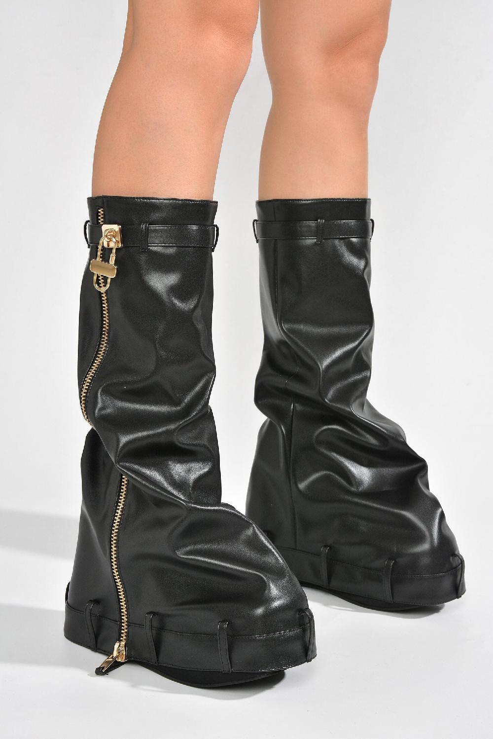Cape Robbin Loxodo Fold Over Platform Boots - Black