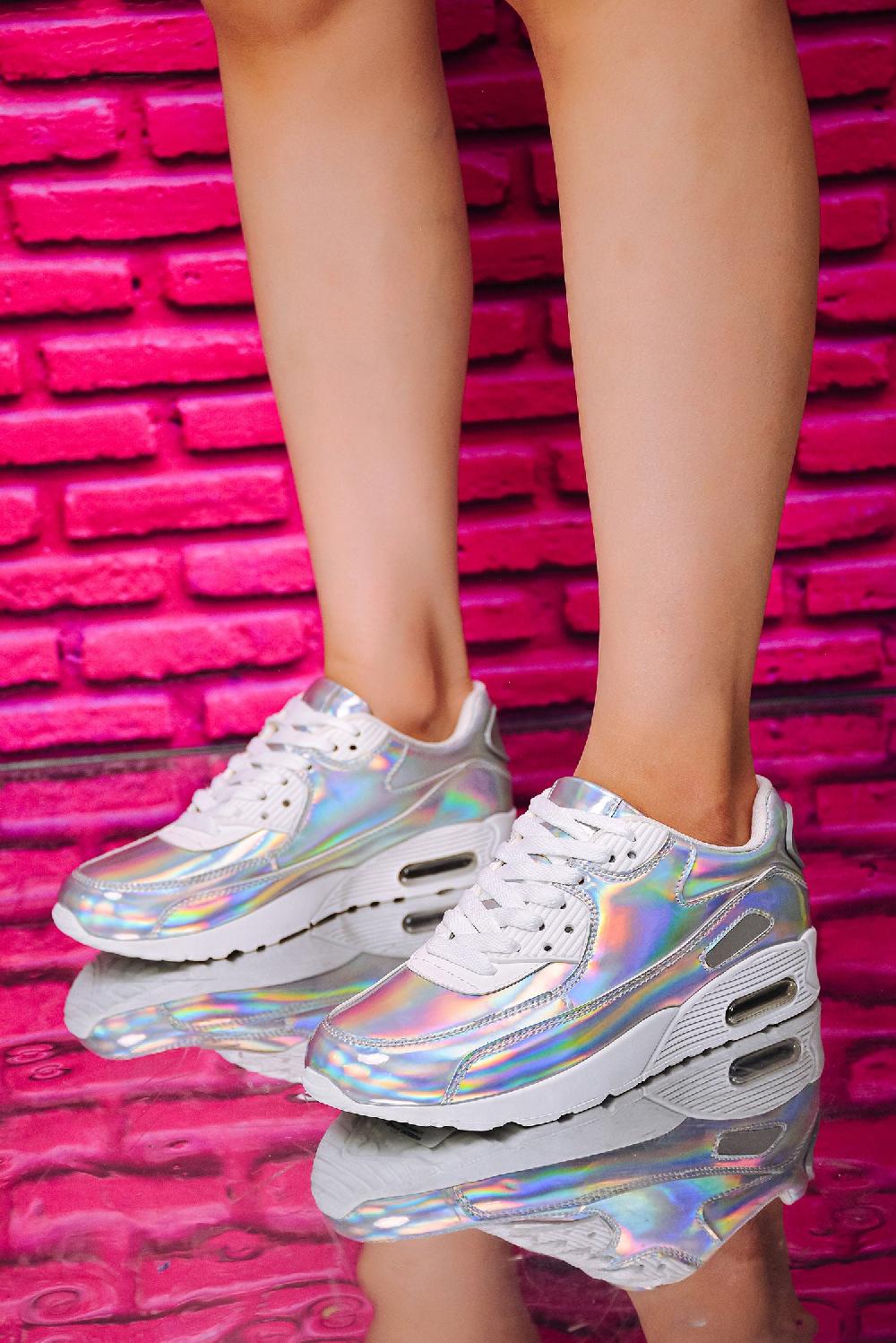 cape robbin Selene Lace Up Vamp Flat Sneakers - Holo