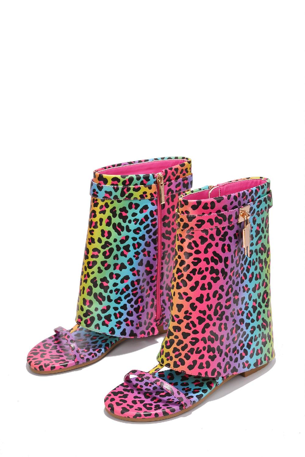 Cape Robbin Carami Round Toe Fold Over Flat Sandals - Print