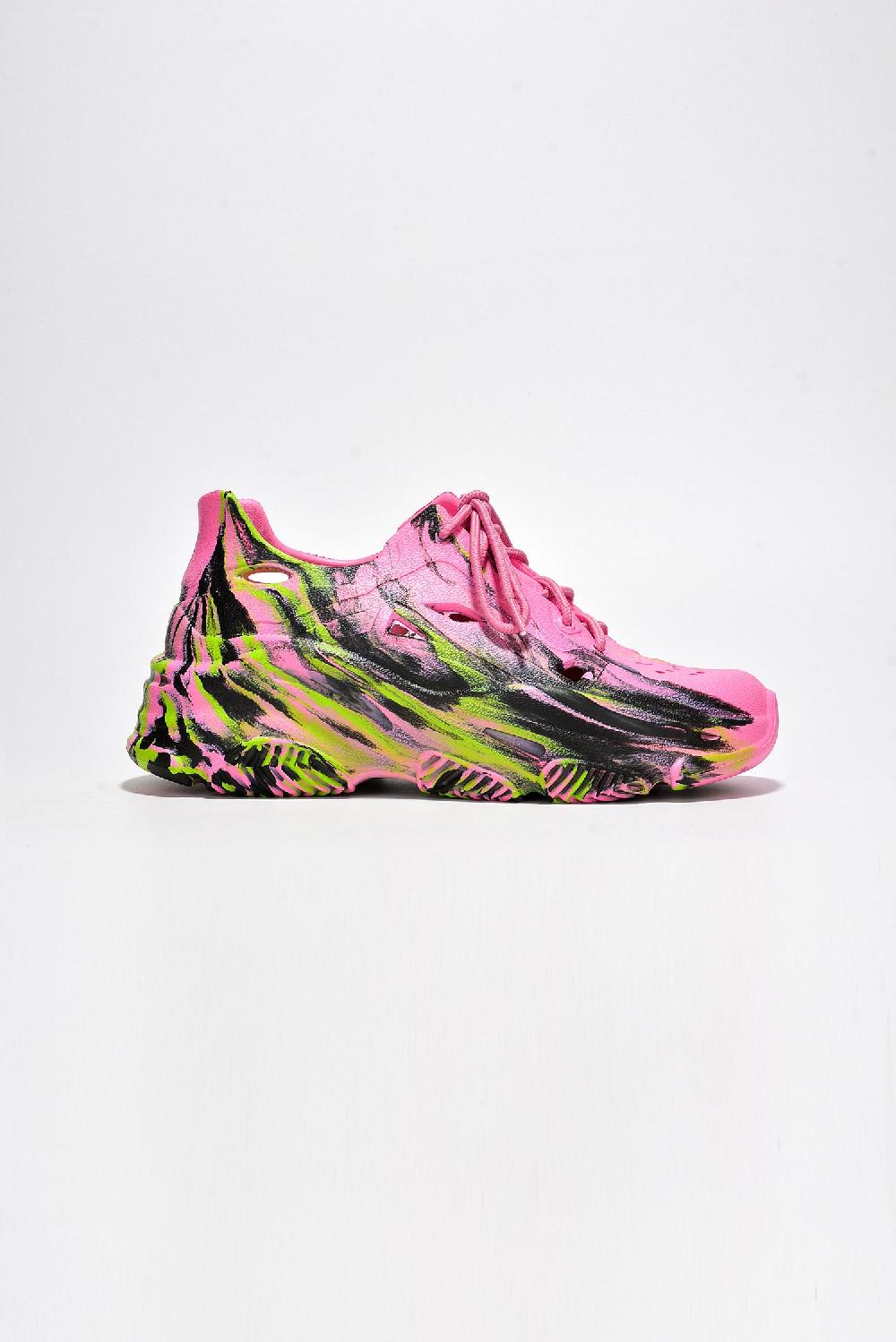 Cape Robbin Elin Low Cut Lug Sole Chunky Sneakers - Print