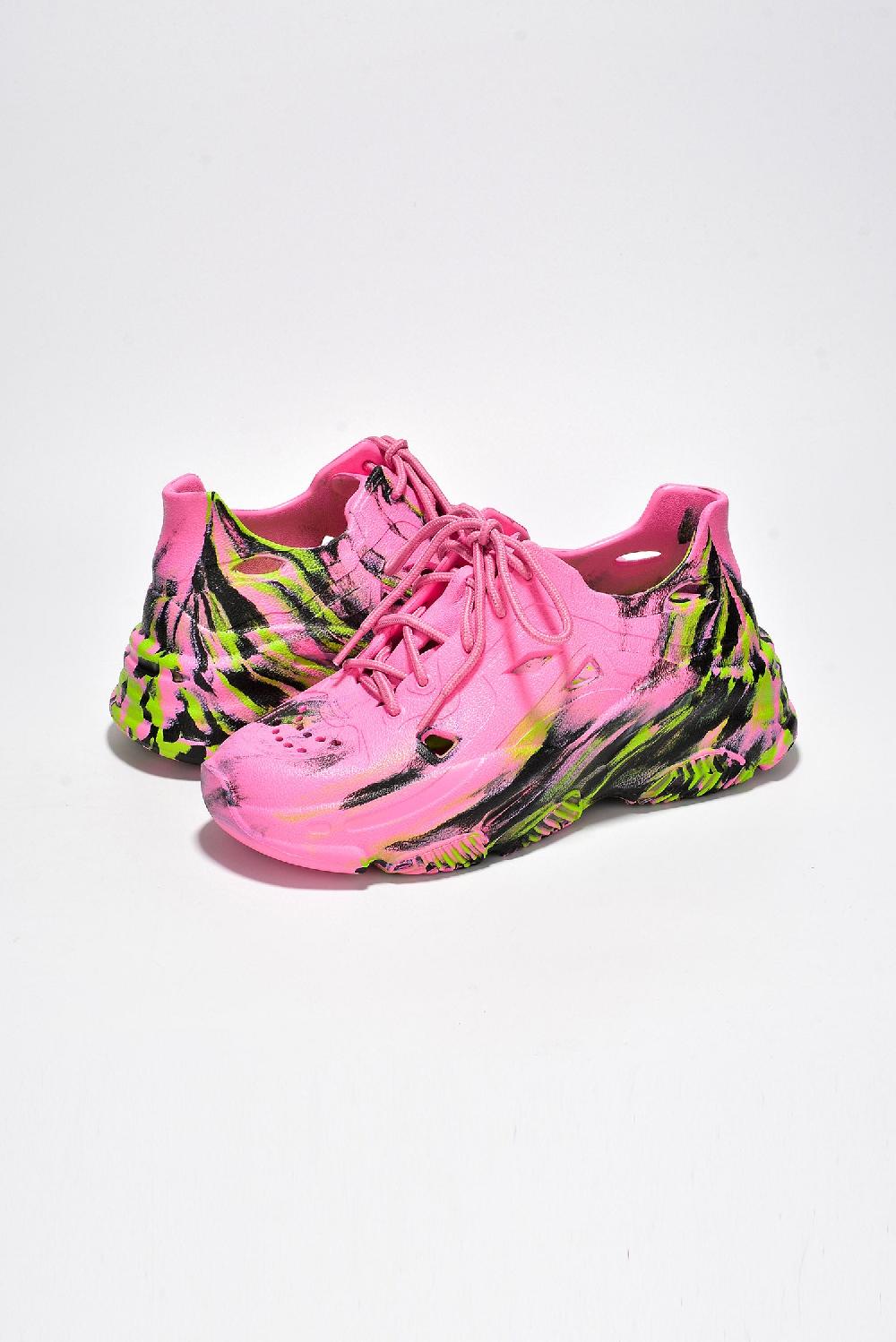 Cape Robbin Elin Low Cut Lug Sole Chunky Sneakers - Print